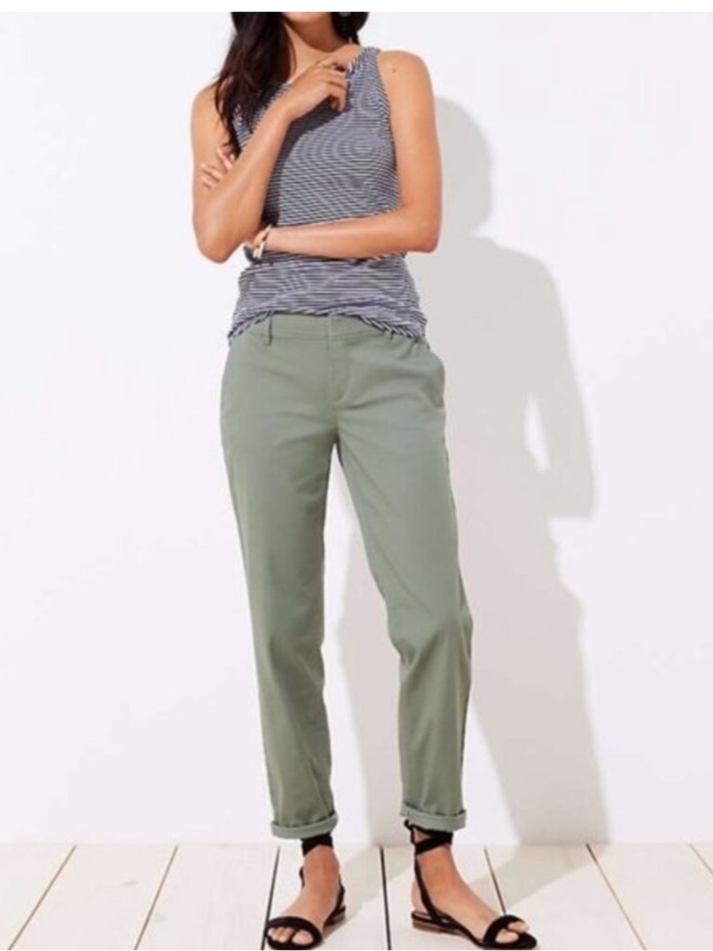 NWT LOFT Girlfriend Chino Slim through the hip Sage Olive Green Size 12